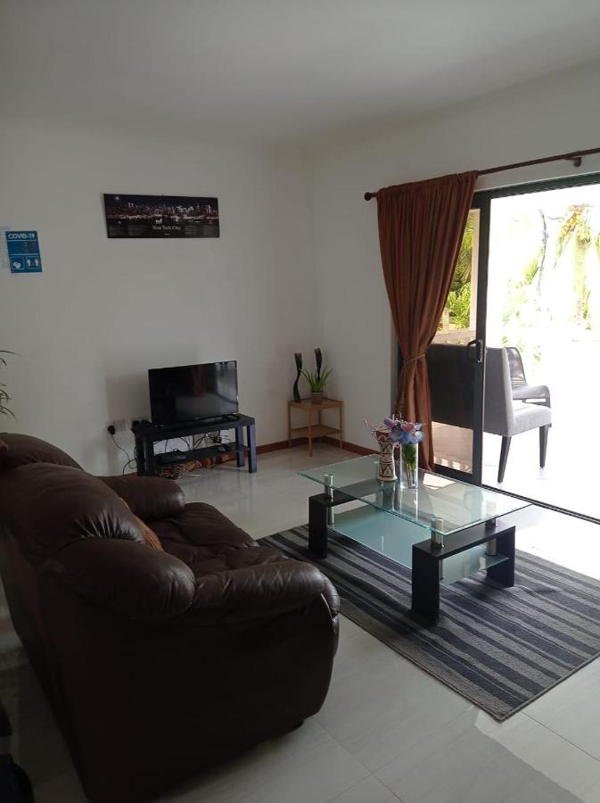 Les Forbans Selfcatering Apartment Takamaka Εξωτερικό φωτογραφία