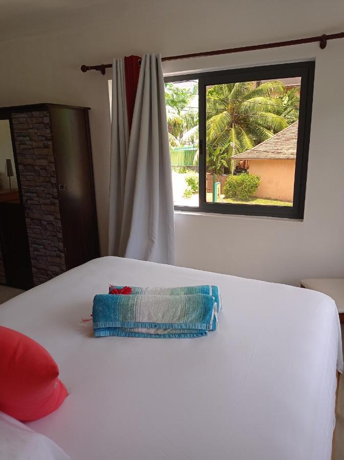 Les Forbans Selfcatering Apartment Takamaka Εξωτερικό φωτογραφία