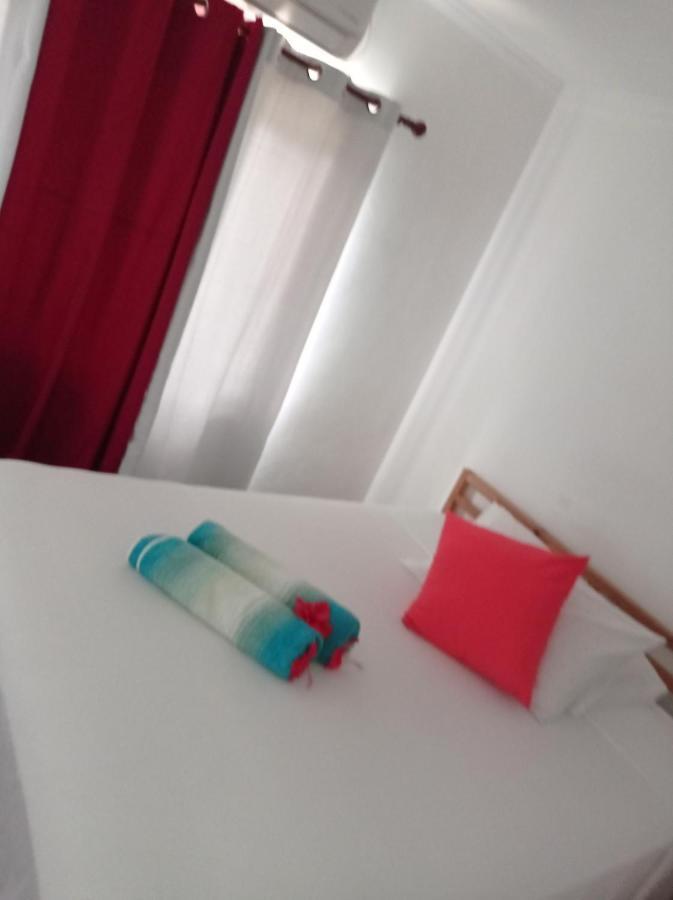 Les Forbans Selfcatering Apartment Takamaka Εξωτερικό φωτογραφία