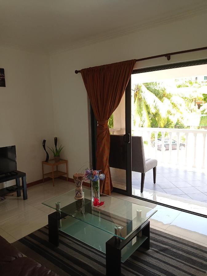 Les Forbans Selfcatering Apartment Takamaka Εξωτερικό φωτογραφία
